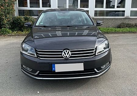 VW Passat Volkswagen 2.0 TDI 130kW Exclusive BlueMotion Te...