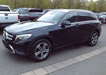 Mercedes-Benz GLC 250 4Mat*Comand*ILS*AHK*Leder*Standheiz*1 Ha