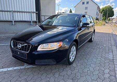 Volvo V70 Kombi 2.0l Scheckh. Zahnr. gew. AHK