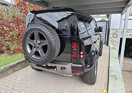 Land Rover Defender 3.0 D200 AWD X-DYNAMIC 90 SE