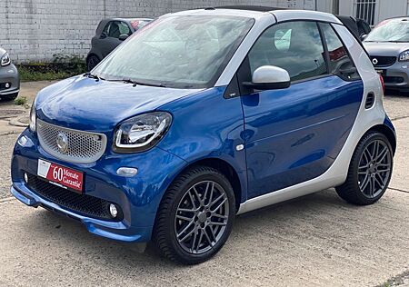 Smart ForTwo Cabrio BRABUS Leder_Navi_Rückfahrkam_LED&Sensor_