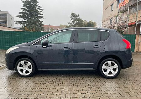 Peugeot 3008 Premium 1.Hand PDC Panoramadach