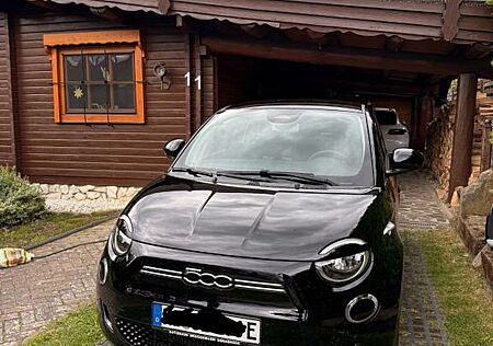Fiat 500E Limousine 23,8 kWh -