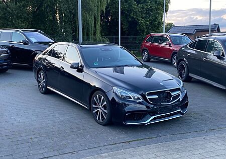 Mercedes-Benz E 350 350 BlueTEC 4MATIC distronik amg