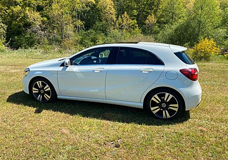 Mercedes-Benz A 180 d -
