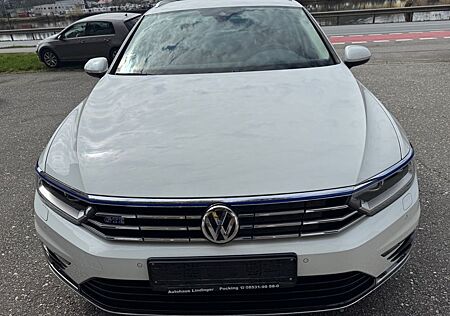 VW Passat Variant Volkswagen GTE