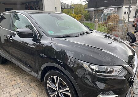 Nissan Qashqai gebraucht kaufen Nissan Qashqai 1.5 dCi N-CONNECTA