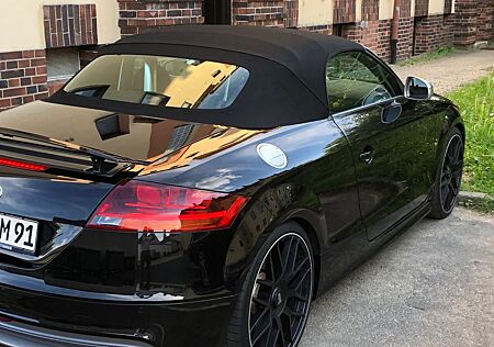 Audi TTS Roadster 2.0 TFSI S tronic quattro -