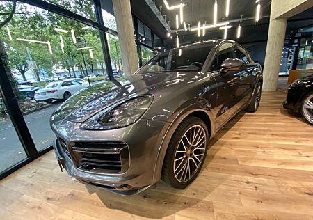 Porsche Cayenne Coupe Turbo S E-Hybrid Carbon