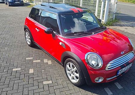 Mini Cooper /Wunderschön/Scheckheft/Pano/TÜV Neu