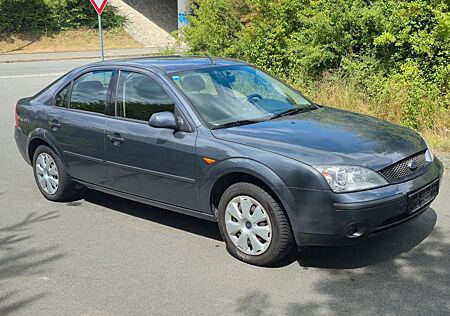 Ford Mondeo Rentnerfahrzeug,TÜV neu , Klima