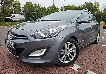 Hyundai i30 gebraucht kaufen Hyundai i30 /Automatik/Panorama/Leder