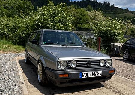 VW Golf Volkswagen 2 1.8 RP Tüv neu