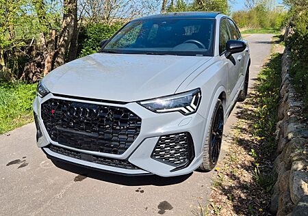 Audi RS Q3 RSQ3 Sportback 2.5 TFSI quattro - 280Km/h