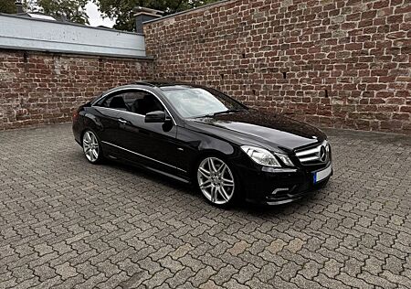 Mercedes-Benz E 350 Coupe CDI - VOLLAUSSTATTUNG