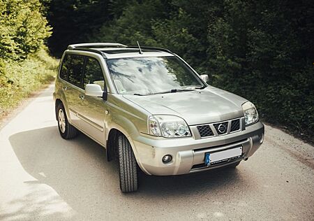 Nissan X-Trail Allrad | Panorama-Dach | Anhängerkupplung | HU26