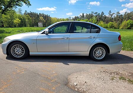 BMW 318i -