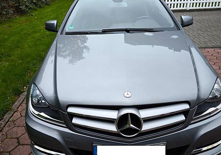 Mercedes-Benz C 180 Coupé - Panorama Dach