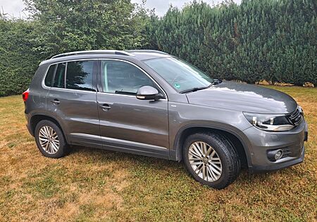 VW Tiguan Volkswagen 2.0 TDI 4MOT BlueMot Tech Sport & Sty...