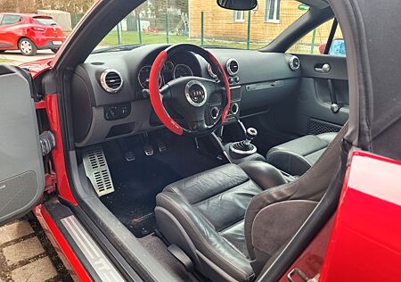 Audi TT Roadster 1.8T quattro 132 kW -