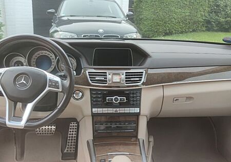 Mercedes-Benz E 400 AVANTGARDE AVANTGARDE