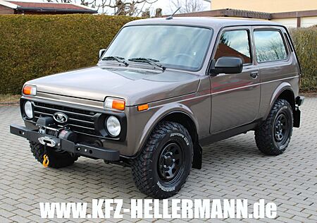 Lada Niva 1,7- 4x4 "Legend" Dotz/Hank.-Wind.- 62 km