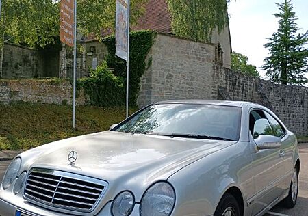 Mercedes-Benz CLK 200 AVANTGARDE Avantgarde