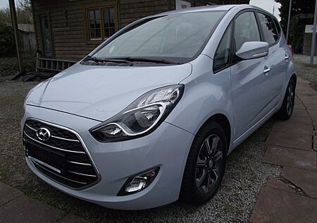 Hyundai ix20 blue Space Plus , Navi