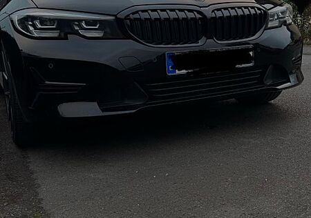 BMW 318i Sport Line Automatik Sport Line