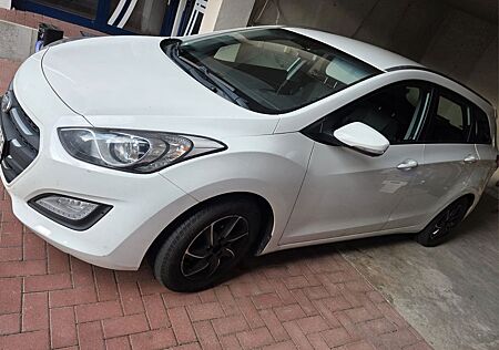 Hyundai i30 blue 1.4 Style Style