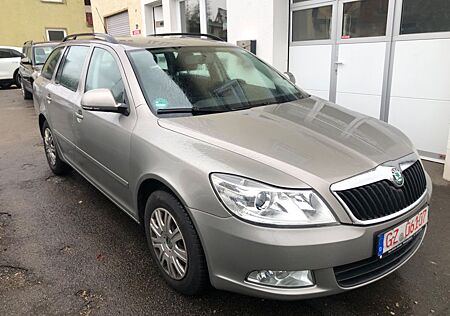 Skoda Octavia Combi 1,8TSI.AHK.Alu. Ambiente