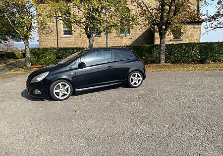 Opel Corsa 1.6 Turbo GSi 110kW GSi