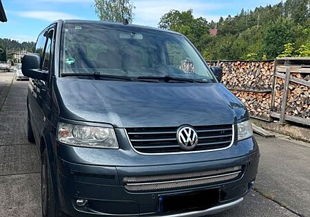 VW T5 Multivan Volkswagen 2,5l 174ps, 2x Schiebetüren, Sthz