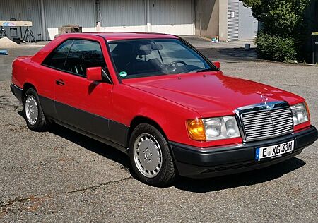 Mercedes-Benz CE 300 124 Coupe Schalter Top WGA