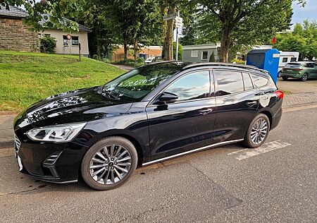 Ford Focus 1,0 EcoBoost 74kW Cool & Connect Turni...