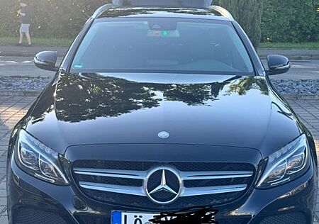 Mercedes-Benz C 180 T -