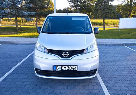 Nissan Evalia NV200