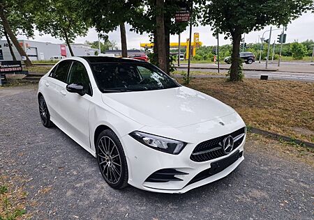 Mercedes-Benz A 250 e lim. AMG Packet / Panorama / Automatik