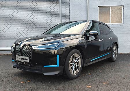 BMW iX 40 xDrive