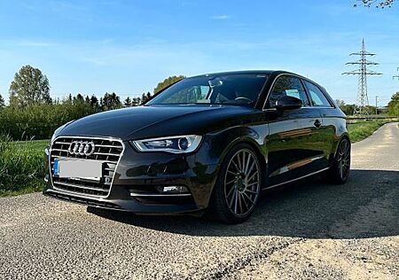 Audi A3 1.8 TFSI S tronic Ambition KW V1 19zoll
