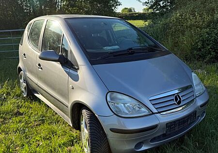 Mercedes-Benz A 190 A-Klasse *TÜV 01/2027*umfangreiche Neuteile
