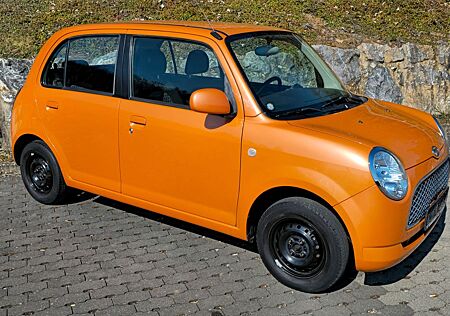 Daihatsu Trevis 1.HD TÜV 9/2026 REIFEN NEU-SERVICE NEU