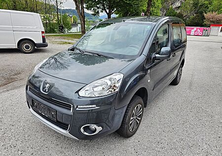 Peugeot Partner Tepee Active BlueHDi DANGER 4x4