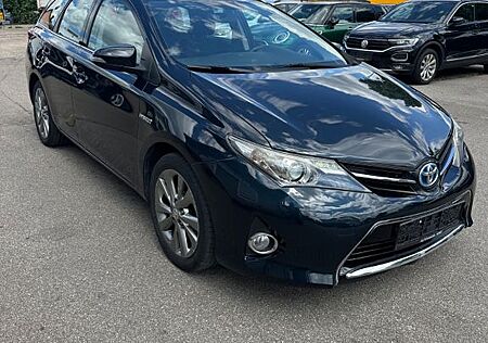 Toyota Auris Touring Sports Hybrid Executive