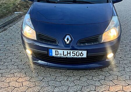Renault Clio Authentique 1.2 16V 55kW Authentique