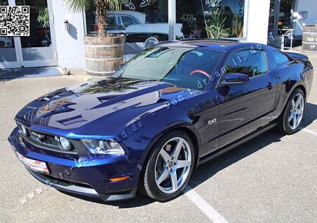 Ford Mustang GT Coupe 5.0 - wenig Laufleistung - TOP