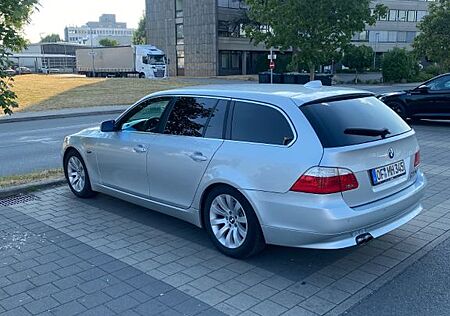 BMW 525d A touring -