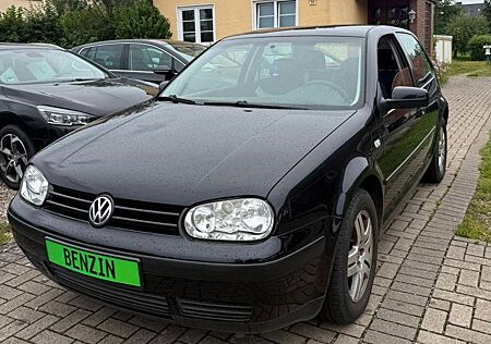 VW Golf Volkswagen 1.4 Comfortline HU 03/27 BENZIN 3 TÜREN