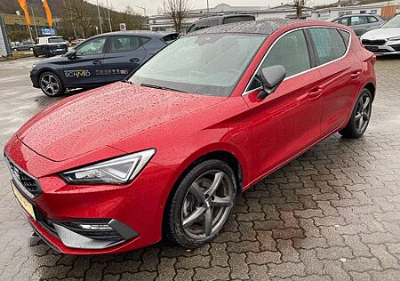 Seat Leon 1.4 TSI FR e-Hybrid ACC DCC LED 8fach berei