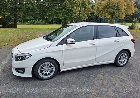 Mercedes-Benz B 180 Style Style wenig Kilometer